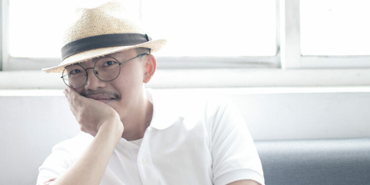 Single Dad Paints His Way from Taiwan to the World! Taiwanese Illustrator BLUE: “A Brush Isn’t Enough to Express My Concern and Care for Son”