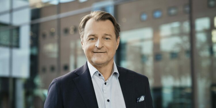 Alexander Lacik (Photography: salexzet.live)