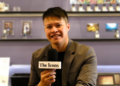 The founder of Aroma Explorer, Daniel Chen, was interviewed by 《The Icons》 at the store located on Zhengzhou Road. Unlike the typical strategy of setting up counters in department stores, Aroma Explorer builds its brand visibility through exquisite, personalized fragrance workshops and exclusive designs, effectively establishing a strong reputation. (Photography: Prospect Artists)