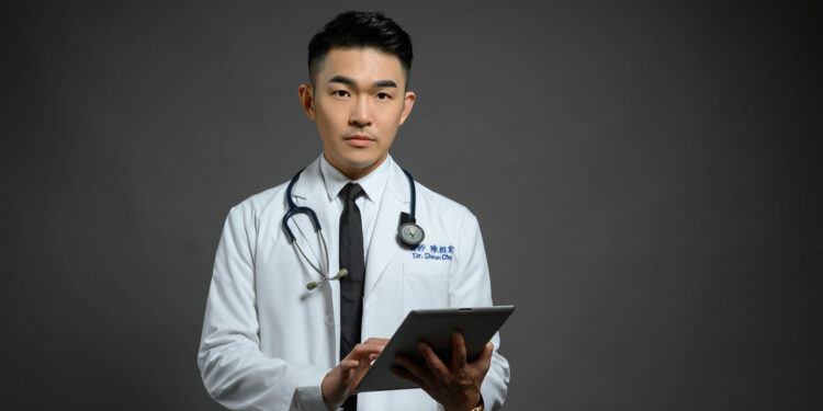 Shaun Chen, Director of Concord Rehabilitation Clinic. (Photography: M.D. Shaun Chen)